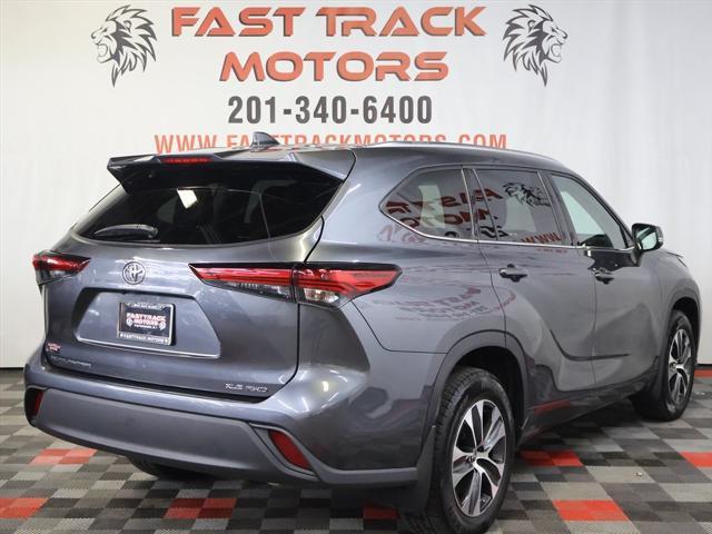 used 2020 Toyota Highlander car