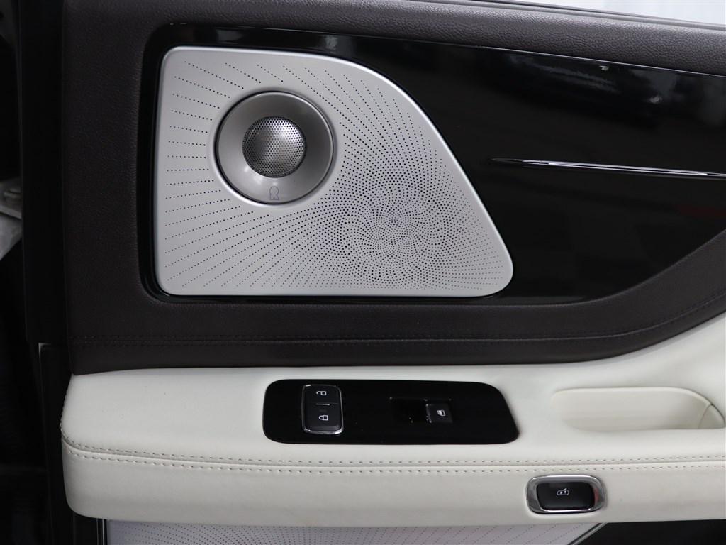 used 2021 Lincoln Aviator car, priced at $32,985