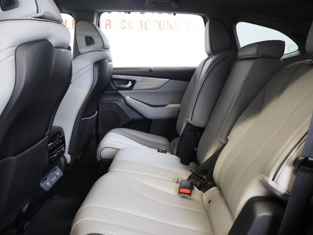 used 2022 Acura MDX car, priced at $38,885
