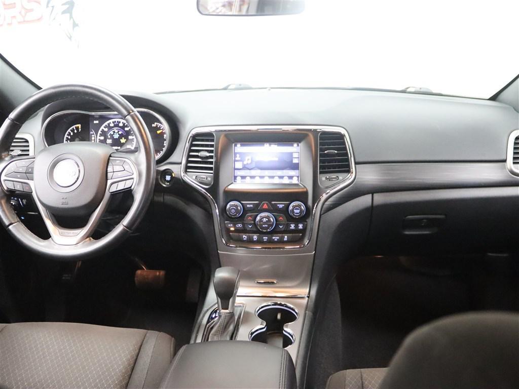 used 2020 Jeep Grand Cherokee car, priced at $17,475