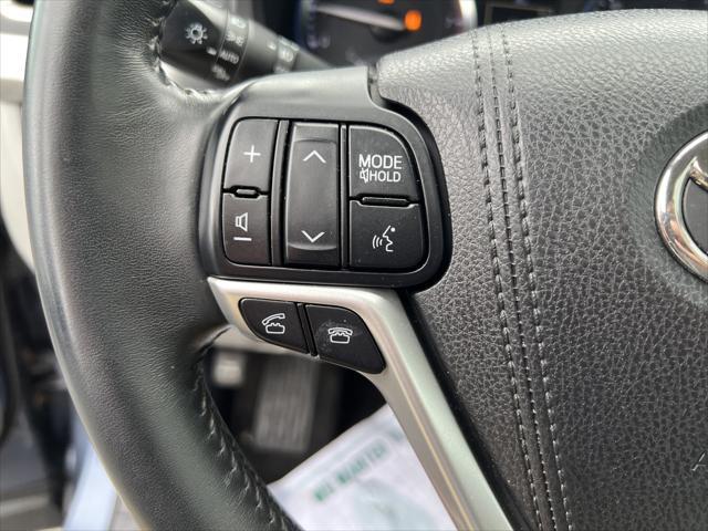 used 2015 Toyota Highlander car, priced at $17,388