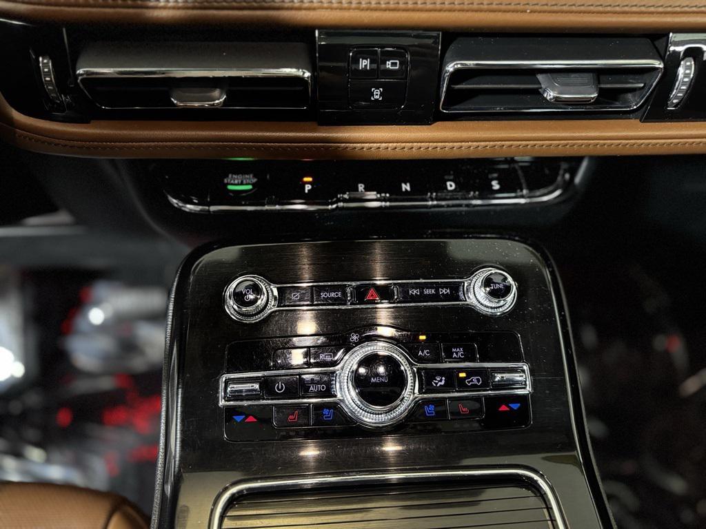 used 2022 Lincoln Nautilus car, priced at $32,580