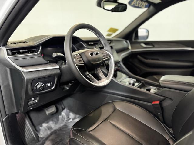 used 2024 Jeep Grand Cherokee car, priced at $39,988