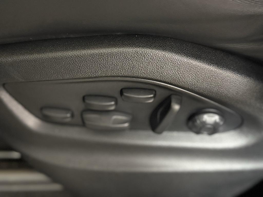 used 2022 Porsche Cayenne car, priced at $69,698