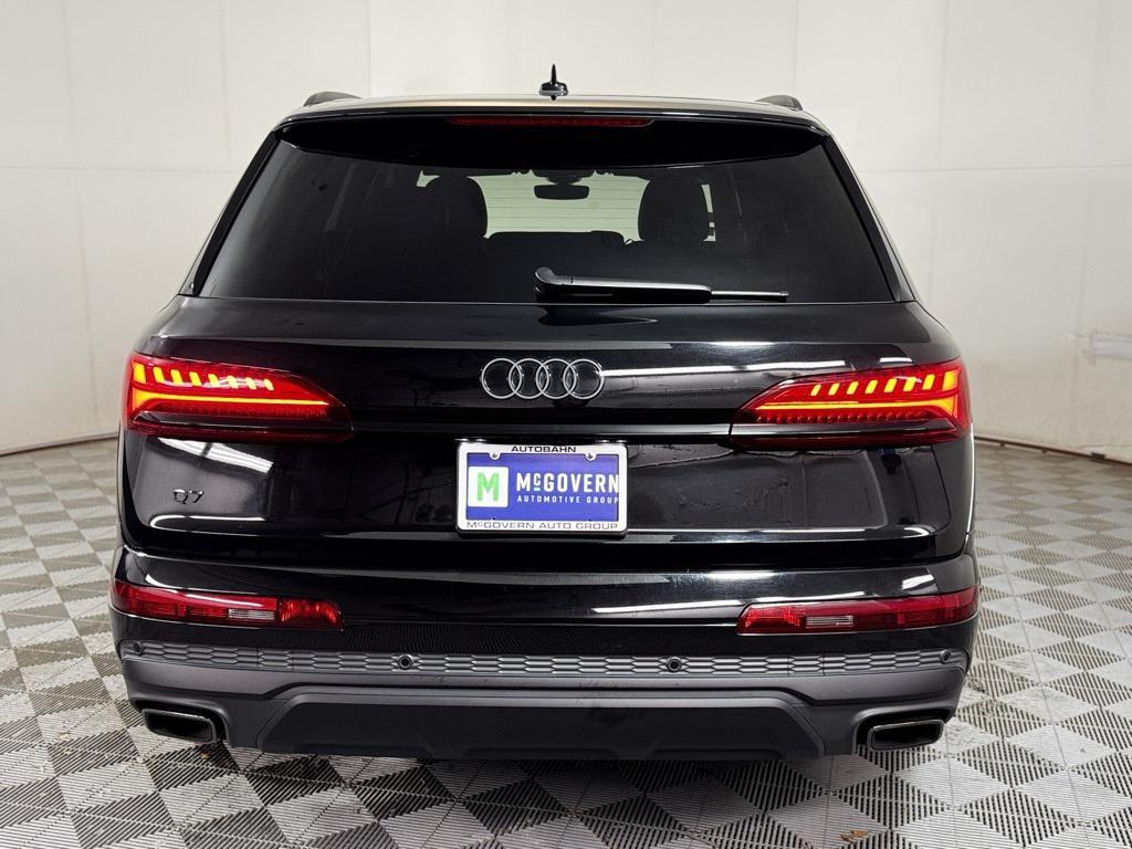 used 2025 Audi Q7 car, priced at $60,900