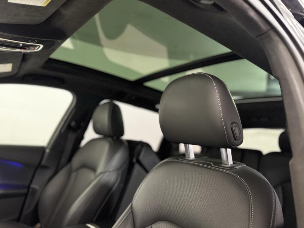 used 2025 Audi Q7 car, priced at $60,900