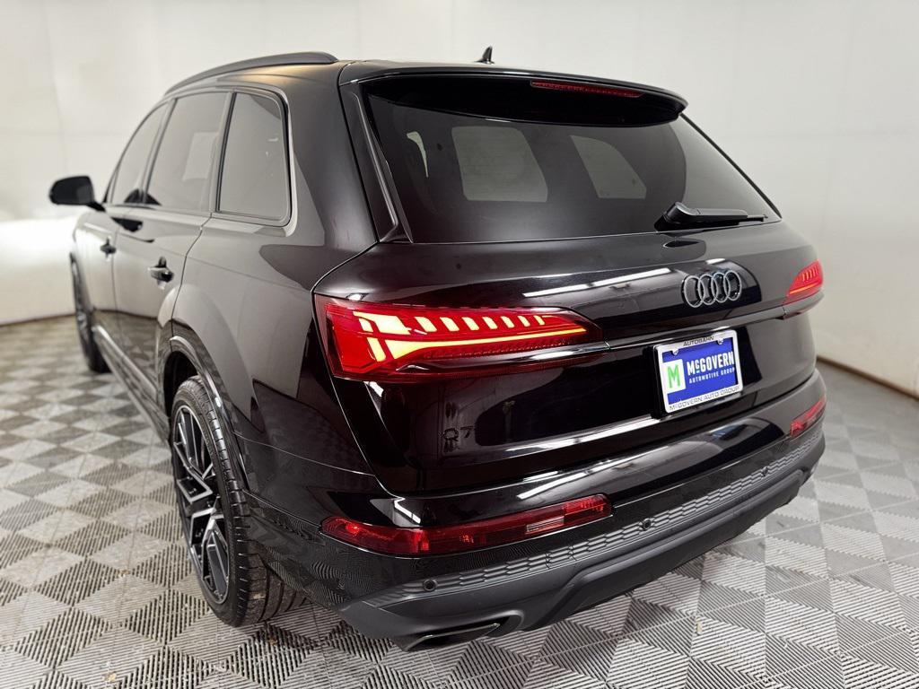 used 2025 Audi Q7 car, priced at $60,900