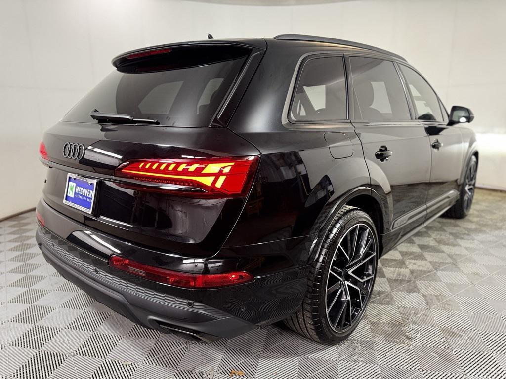 used 2025 Audi Q7 car, priced at $60,900