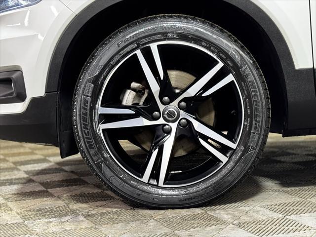 used 2021 Volvo XC40 car, priced at $22,900