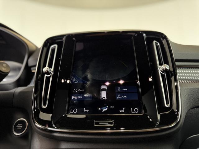 used 2021 Volvo XC40 car, priced at $22,900