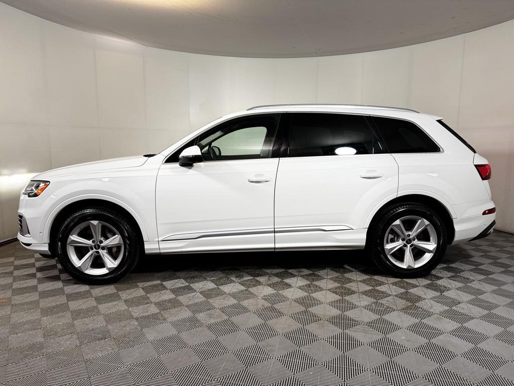 used 2023 Audi Q7 car, priced at $38,102
