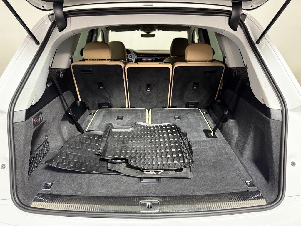 used 2023 Audi Q7 car, priced at $38,102