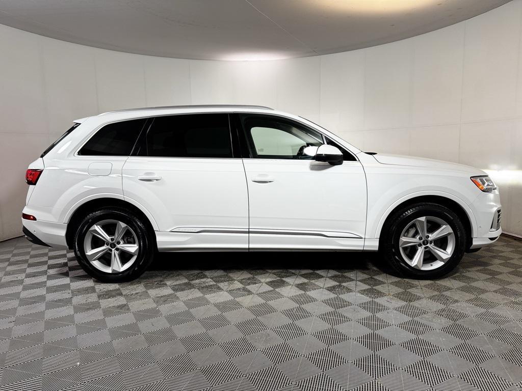 used 2023 Audi Q7 car, priced at $38,102