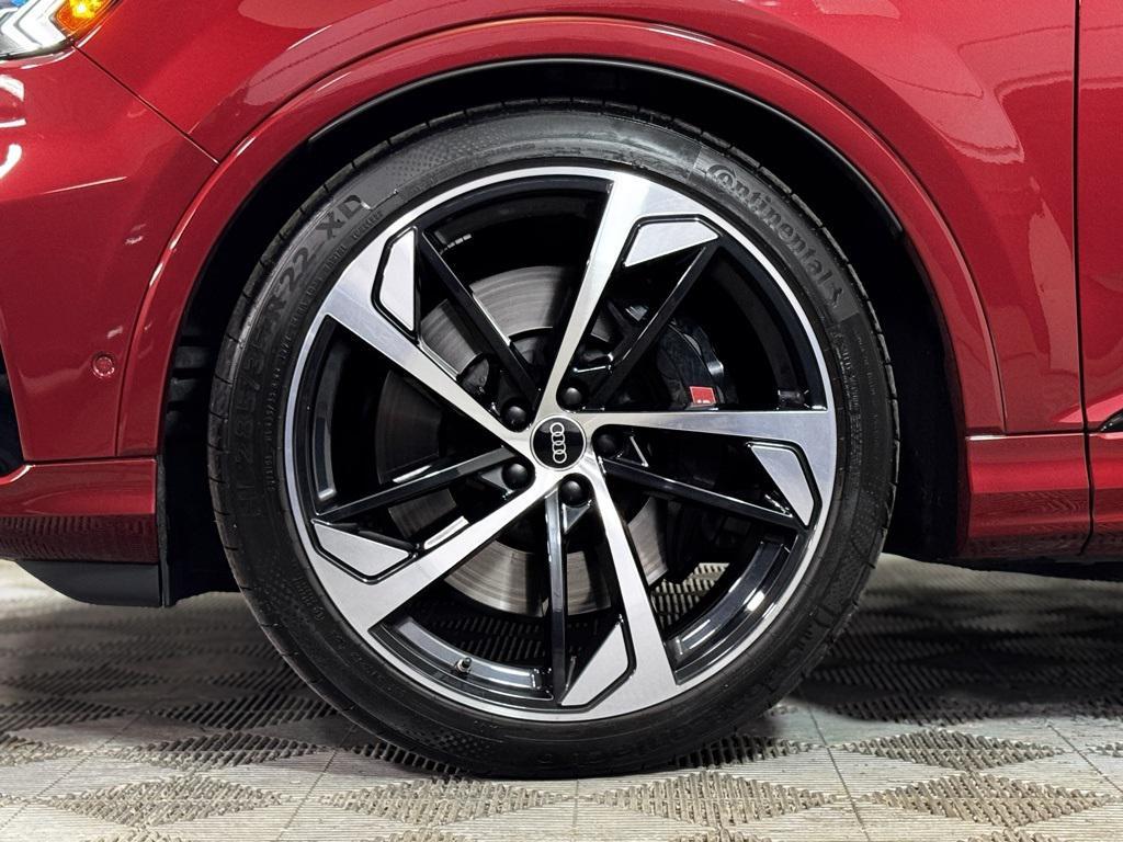 used 2024 Audi SQ7 car, priced at $81,888