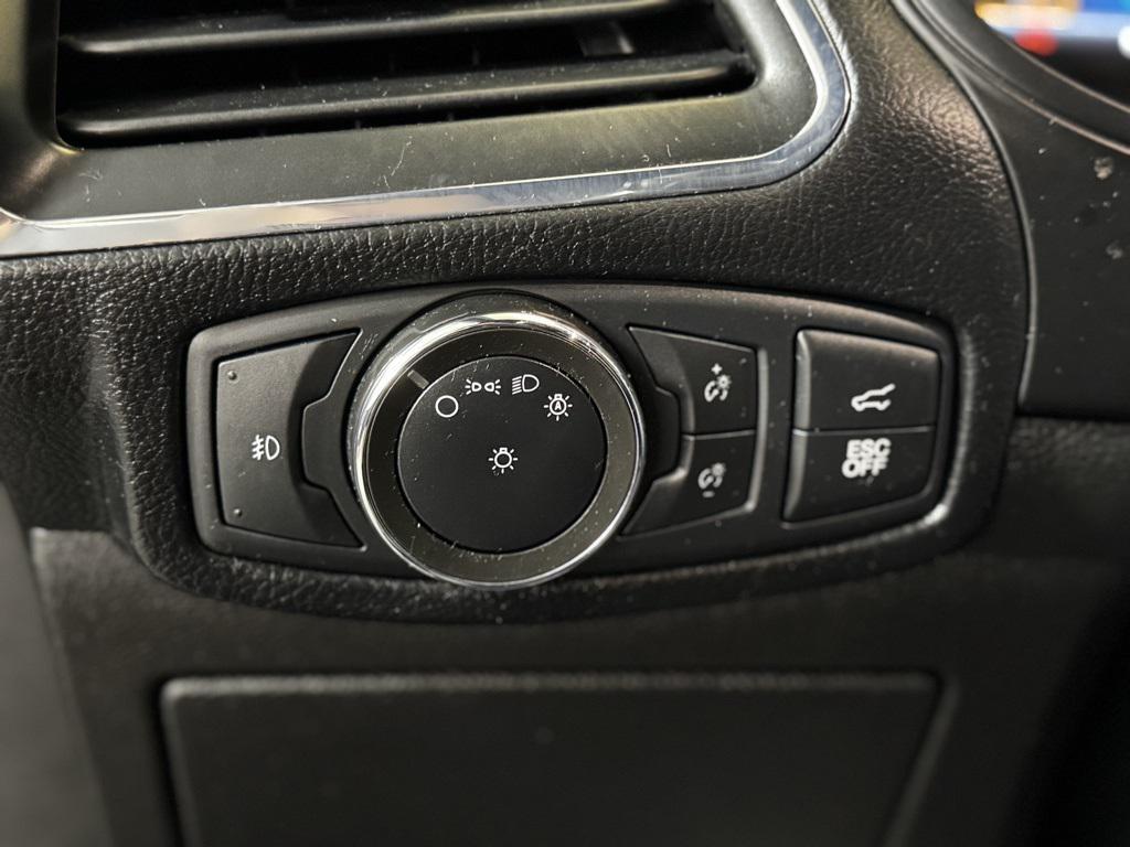 used 2022 Ford Edge car, priced at $31,685