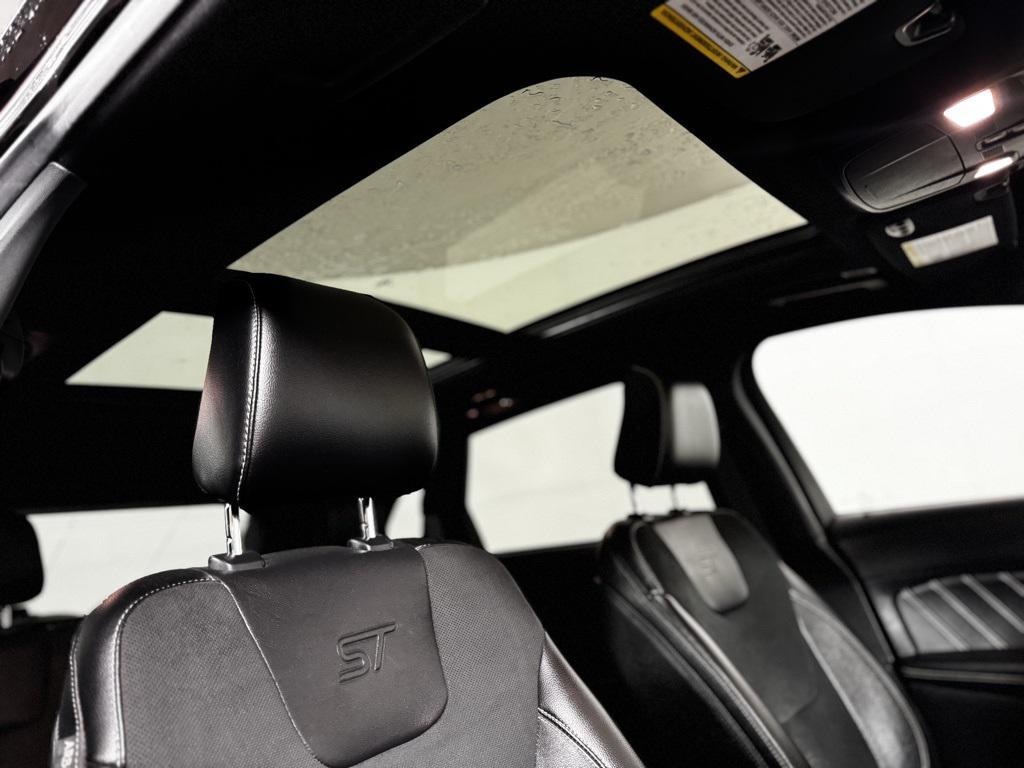 used 2022 Ford Edge car, priced at $31,685