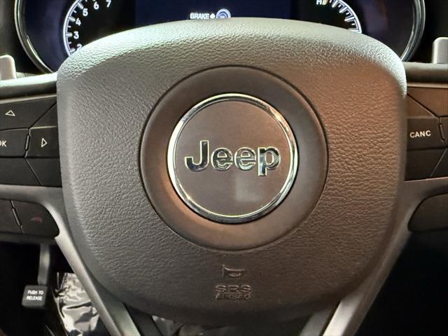 used 2019 Jeep Grand Cherokee car, priced at $22,476