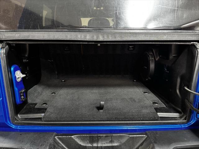 used 2022 Jeep Wrangler Unlimited car, priced at $31,900