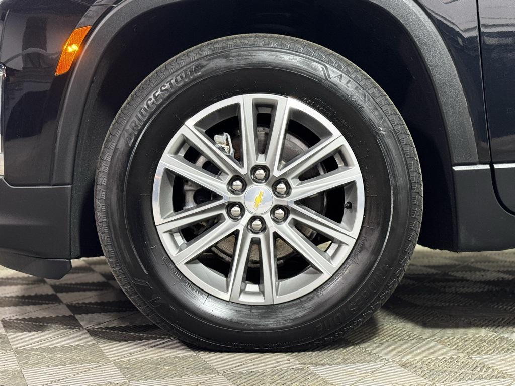 used 2022 Chevrolet Traverse car, priced at $27,900