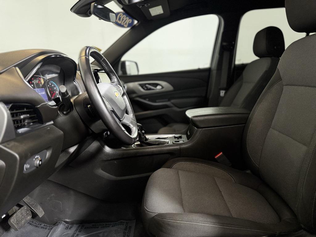used 2022 Chevrolet Traverse car, priced at $27,900