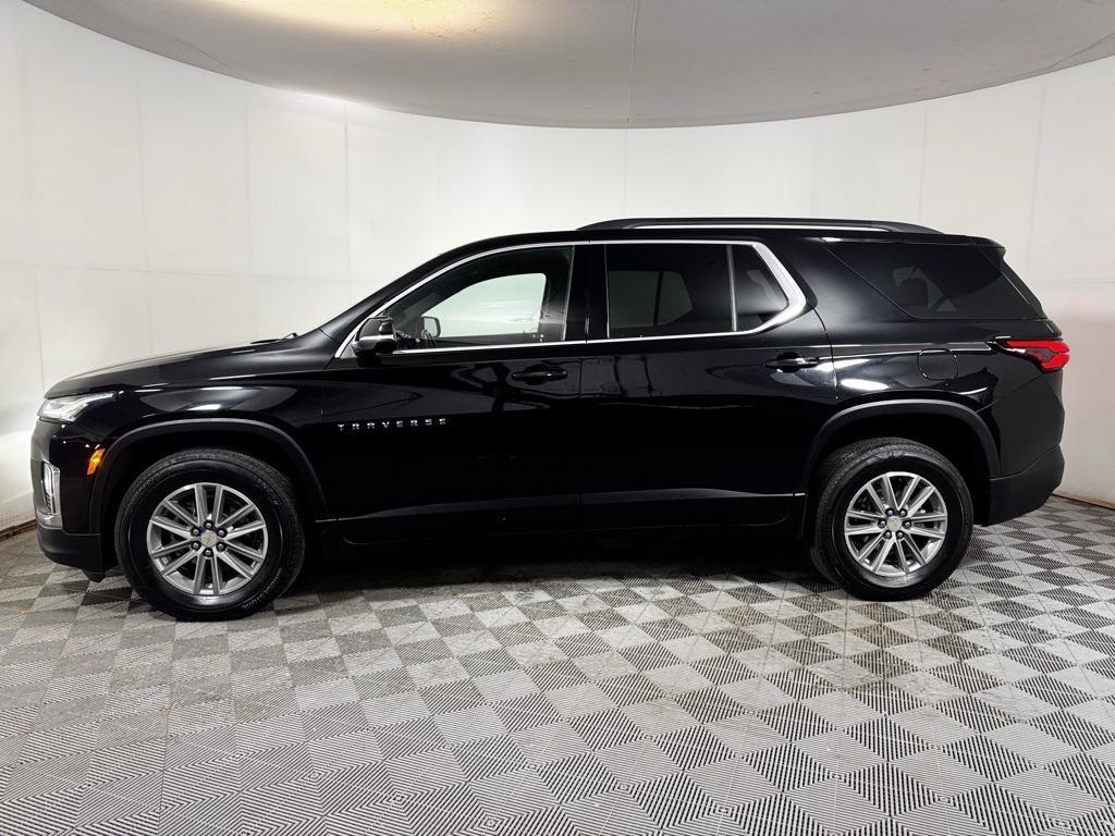 used 2022 Chevrolet Traverse car, priced at $27,900