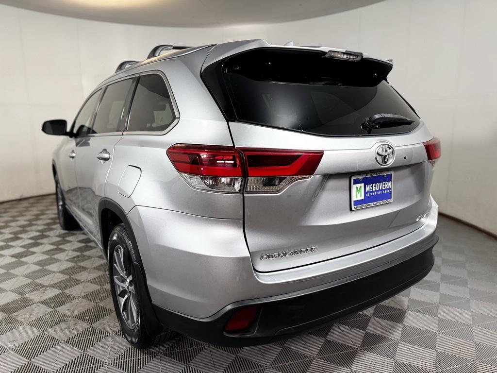used 2018 Toyota Highlander car, priced at $22,650