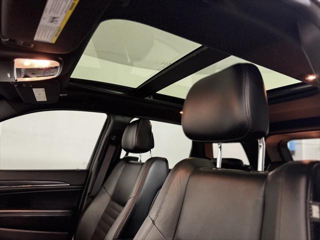 used 2020 Jeep Grand Cherokee car, priced at $28,294