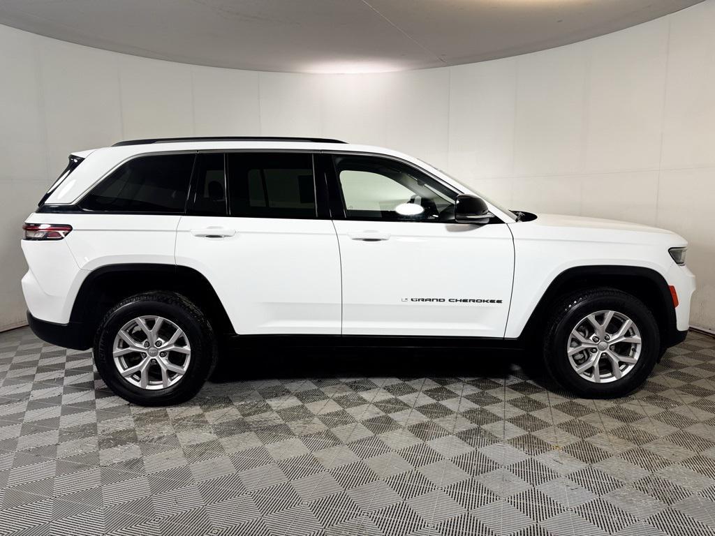 used 2022 Jeep Grand Cherokee car, priced at $30,900