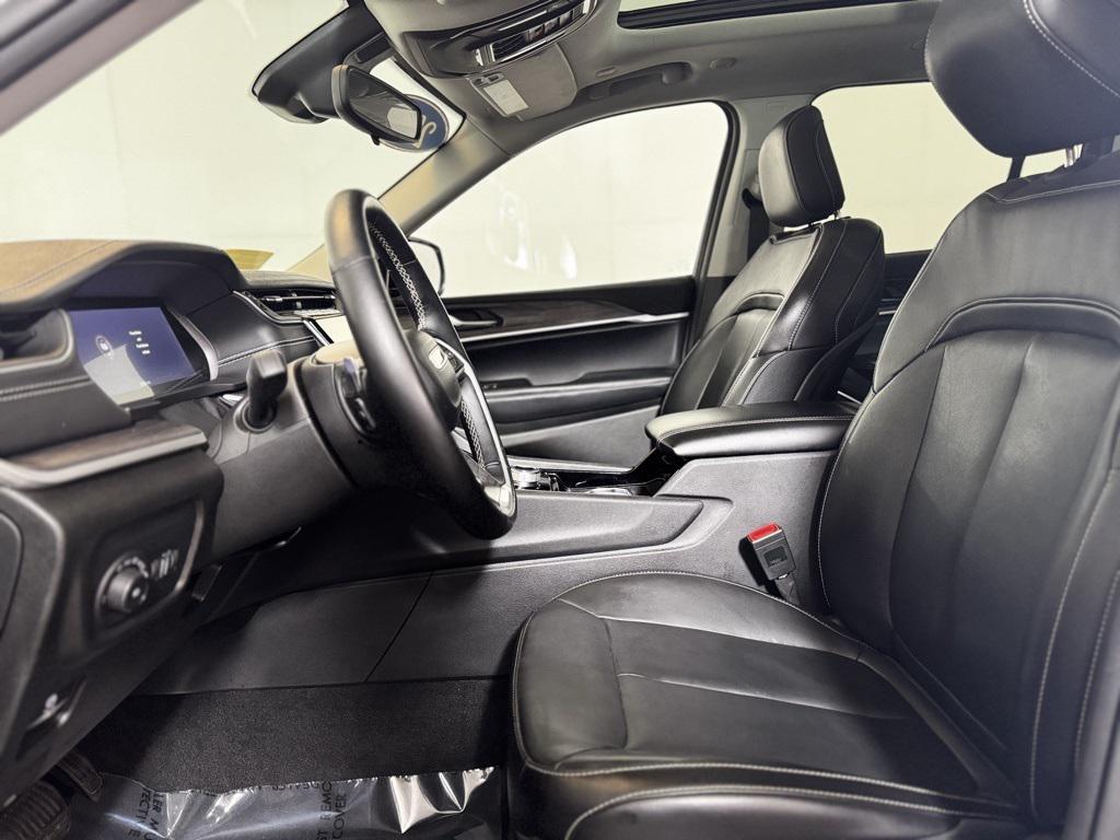 used 2022 Jeep Grand Cherokee car, priced at $30,900