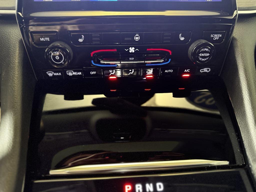 used 2022 Jeep Grand Cherokee car, priced at $30,900