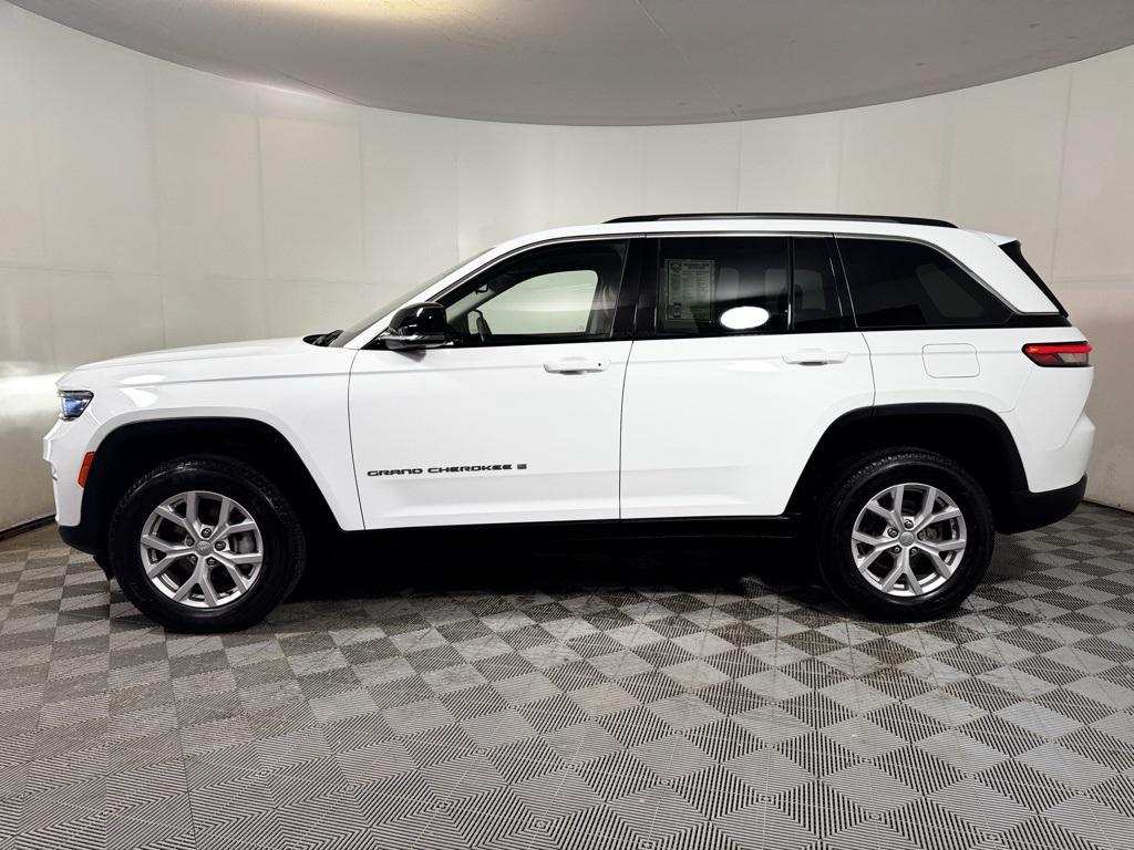 used 2022 Jeep Grand Cherokee car, priced at $30,900