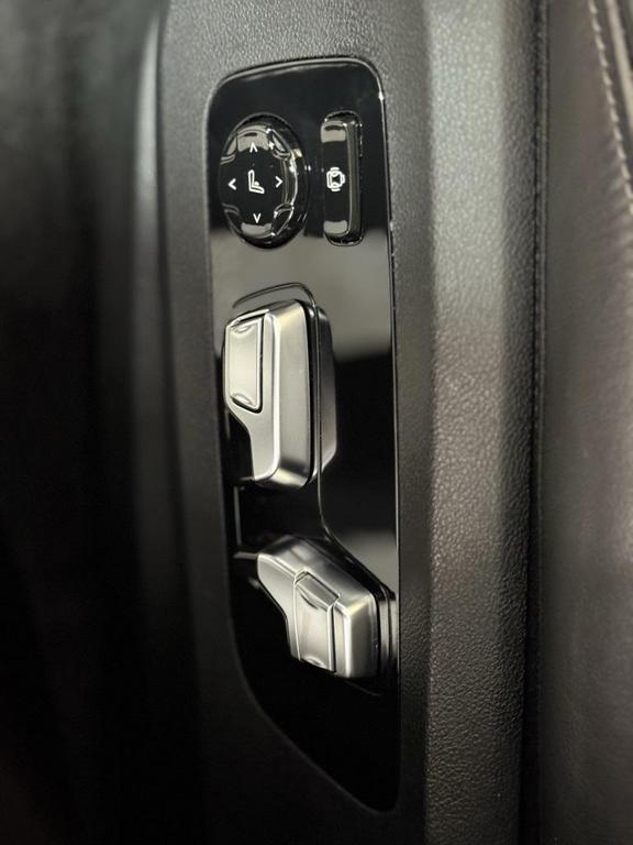 used 2024 BMW X7 car, priced at $57,170