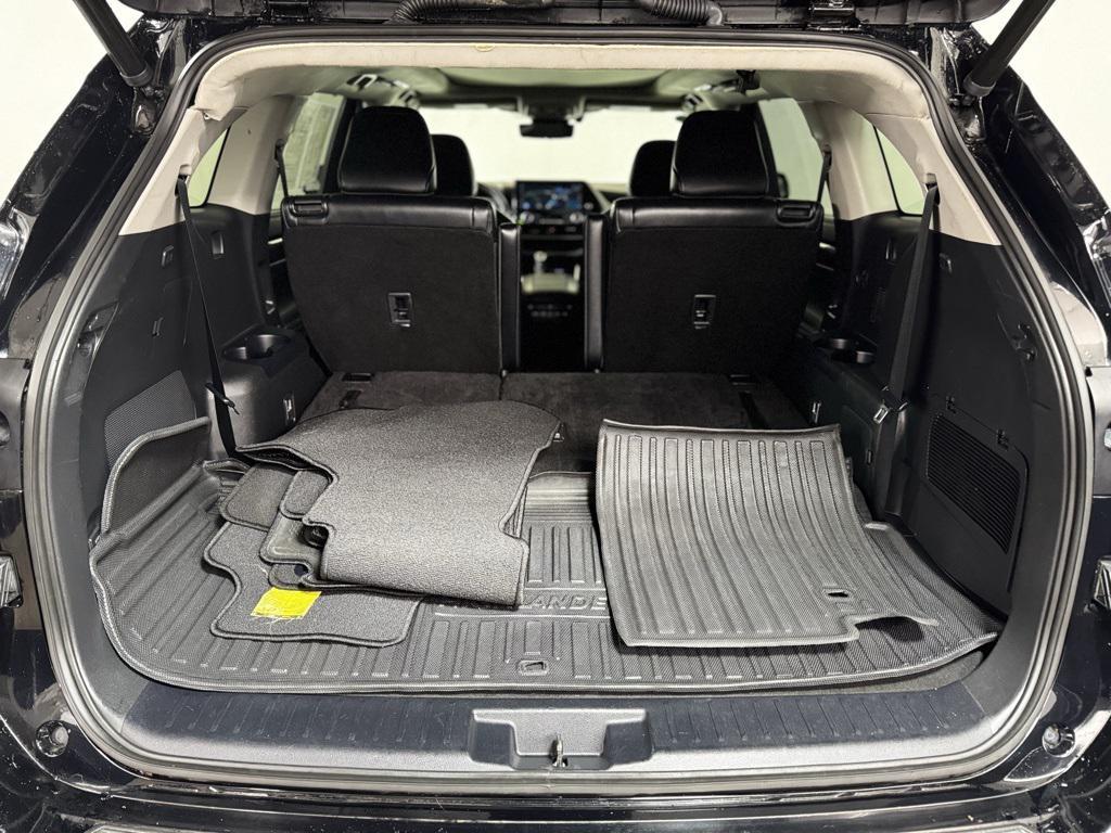 used 2023 Toyota Highlander Hybrid car, priced at $45,550