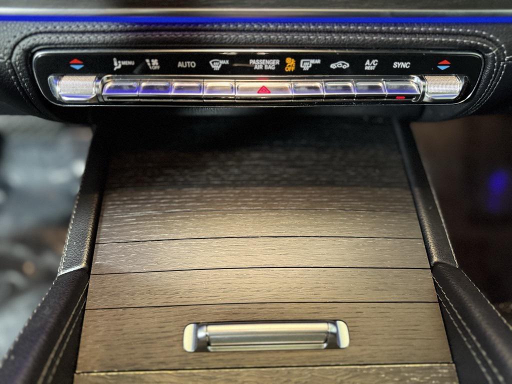 used 2020 Mercedes-Benz GLE 580 car, priced at $42,380