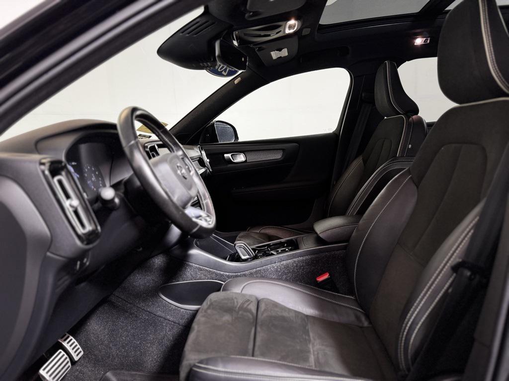 used 2021 Volvo XC40 car, priced at $23,300