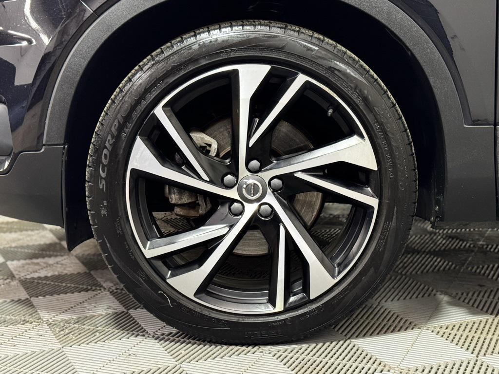 used 2021 Volvo XC40 car, priced at $23,300