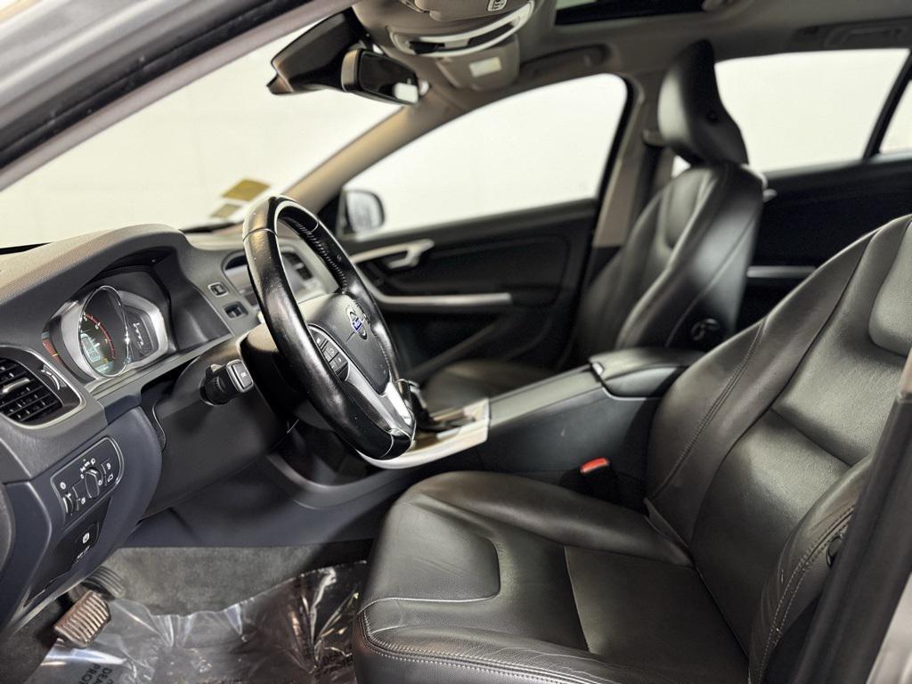 used 2015 Volvo V60 car, priced at $12,900