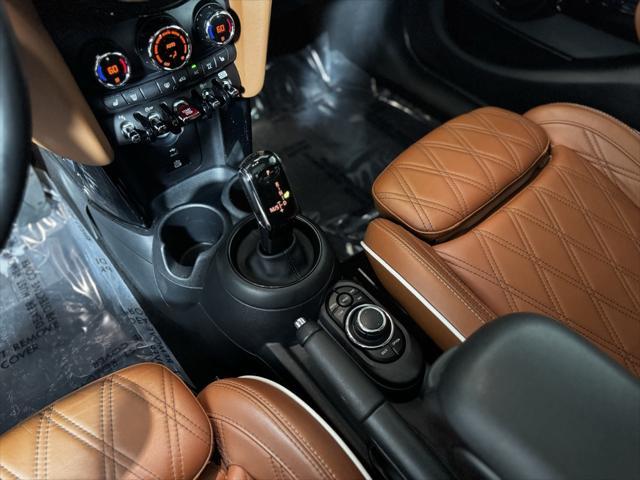 used 2024 MINI Hardtop car, priced at $26,900