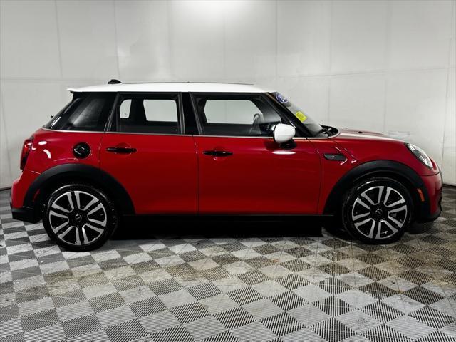 used 2024 MINI Hardtop car, priced at $26,900