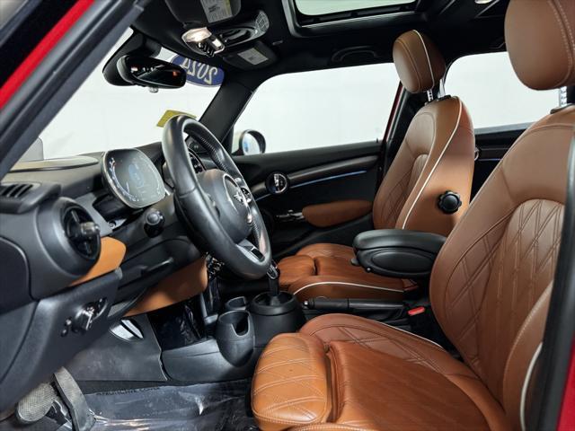 used 2024 MINI Hardtop car, priced at $26,900