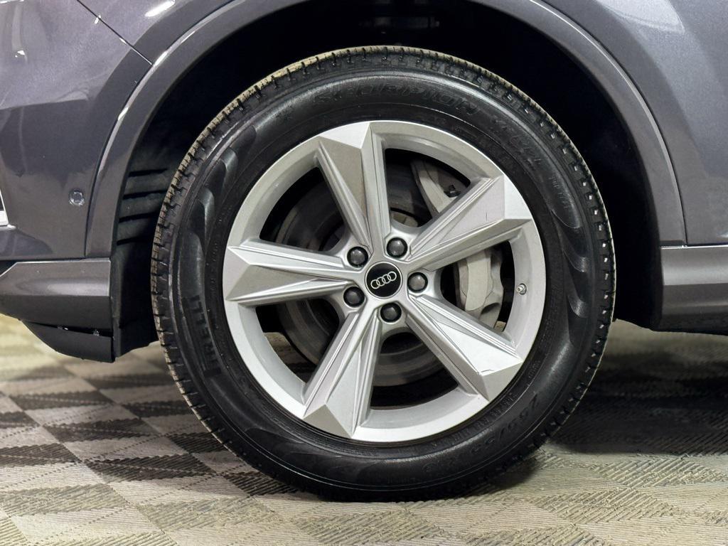 used 2022 Audi Q7 car, priced at $35,700