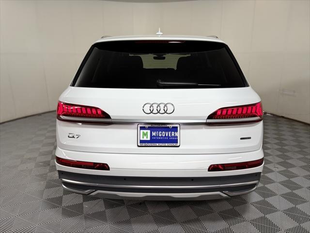 used 2022 Audi Q7 car, priced at $43,900