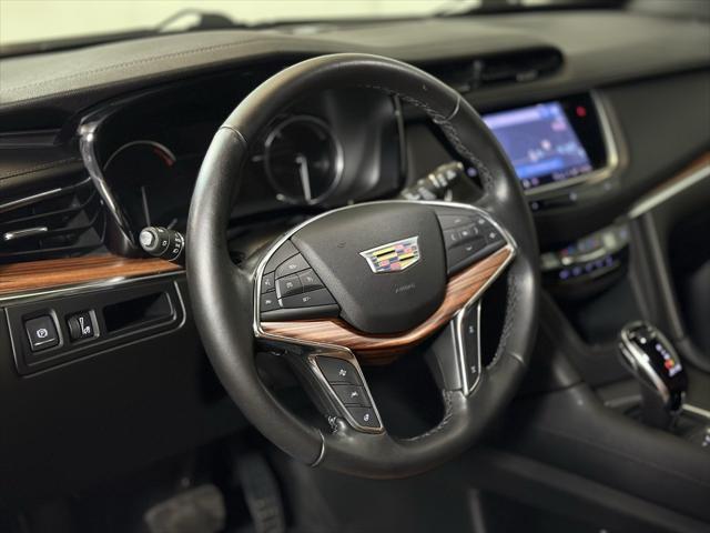 used 2021 Cadillac XT5 car, priced at $29,127