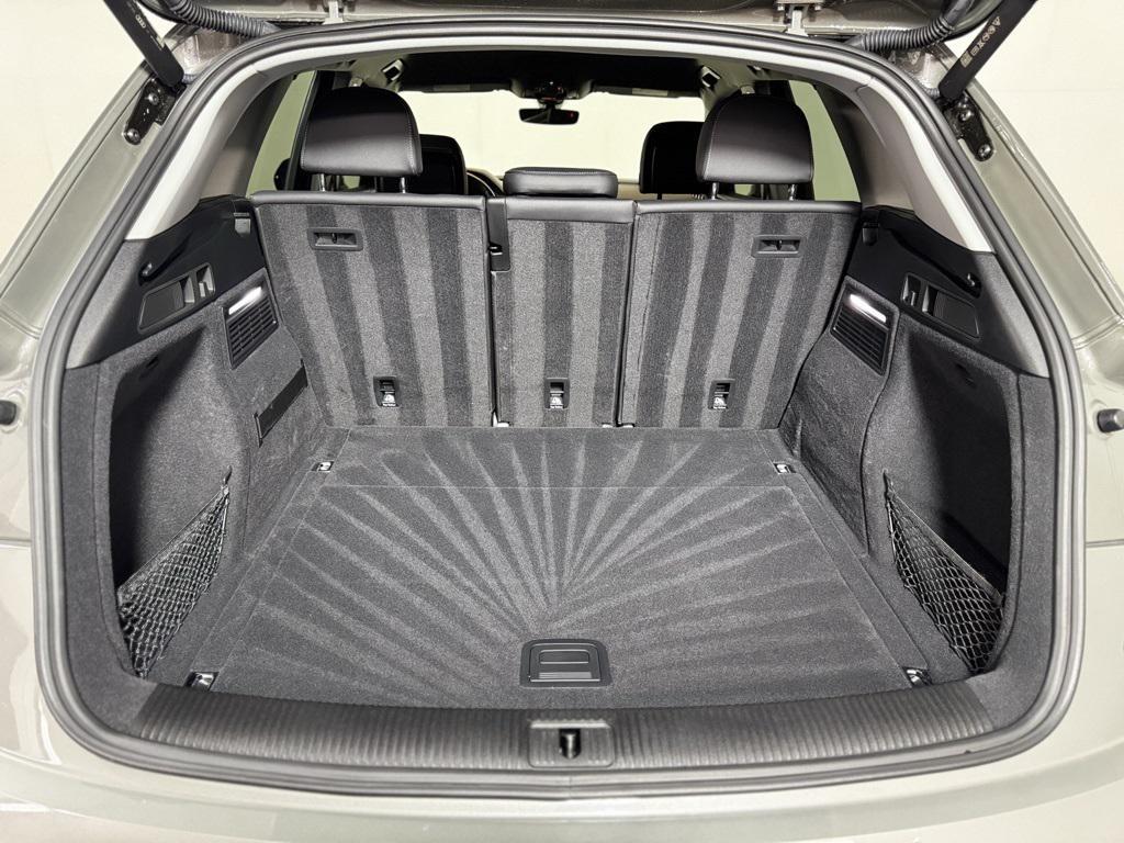 used 2023 Audi Q5 car, priced at $32,900