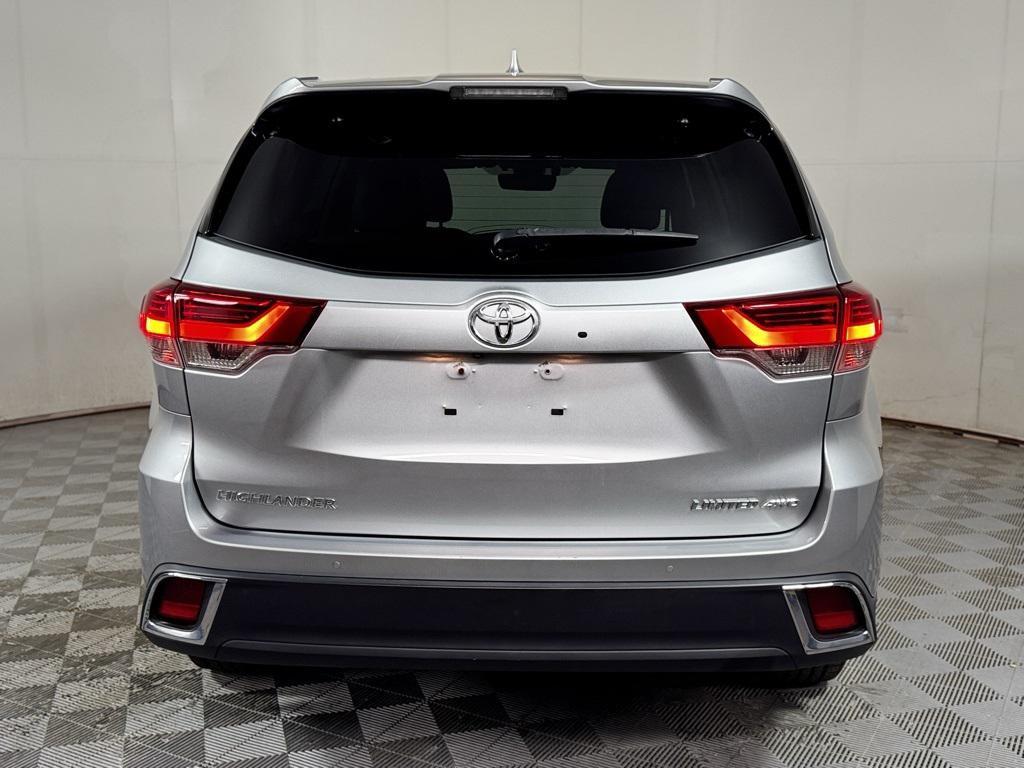 used 2019 Toyota Highlander car, priced at $25,688