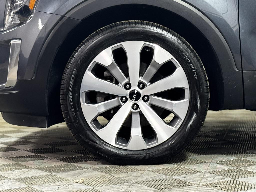 used 2022 Kia Telluride car, priced at $33,158
