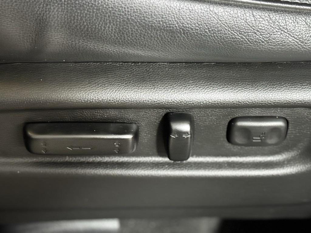 used 2022 Honda Pilot car, priced at $28,566