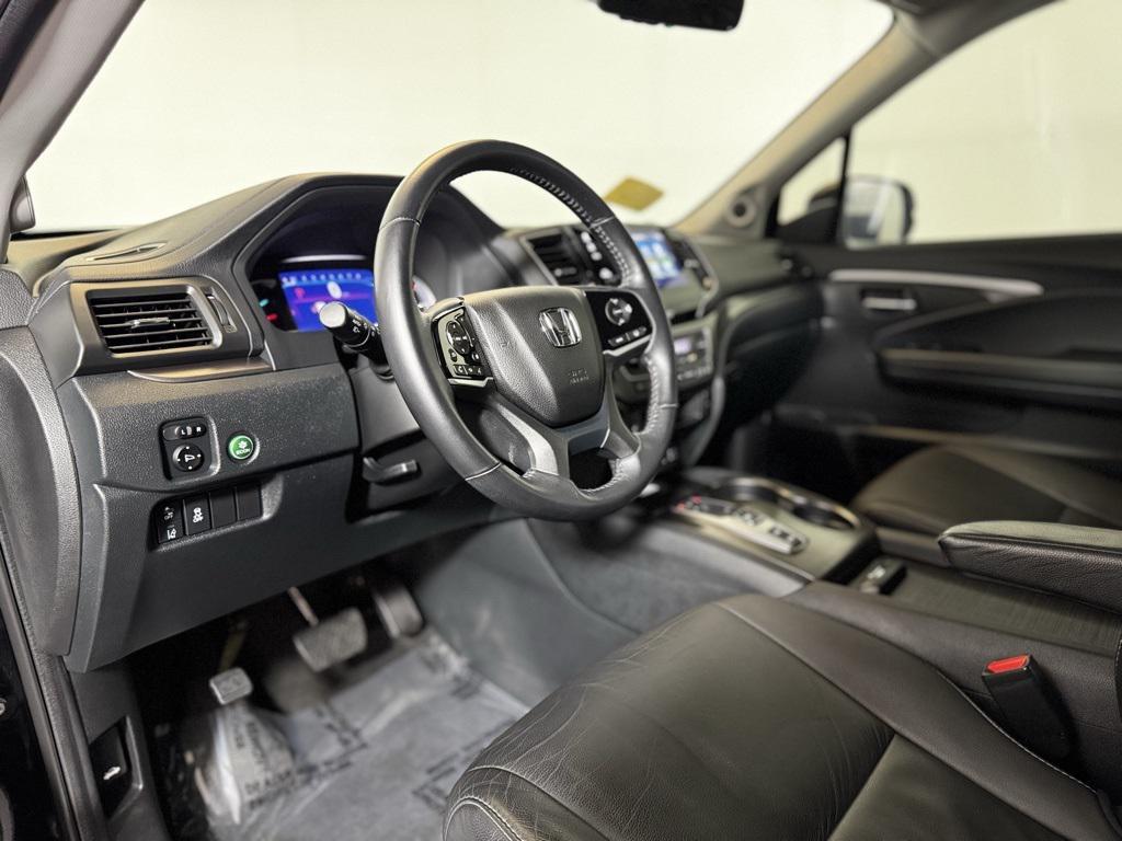 used 2022 Honda Pilot car, priced at $28,566