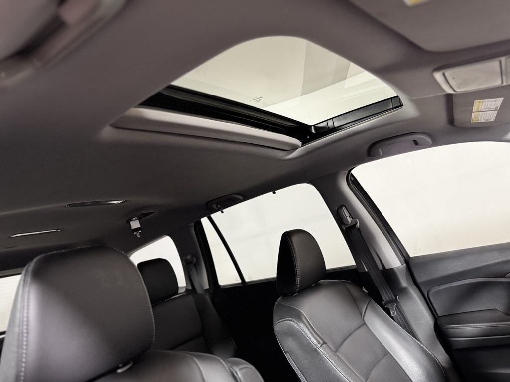 used 2022 Honda Pilot car, priced at $28,566