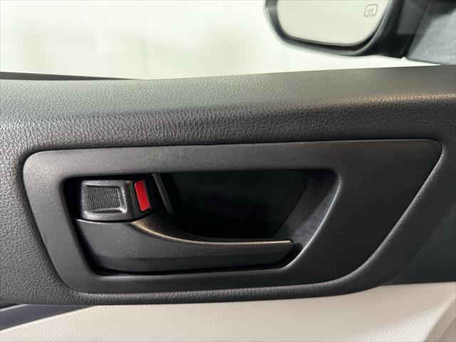 used 2016 Toyota Highlander car, priced at $17,695